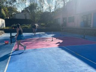 Cancha de Pickleball - Diversión y Deporte