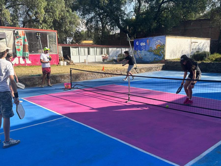 Cancha de Pickleball - Diversión y Deporte