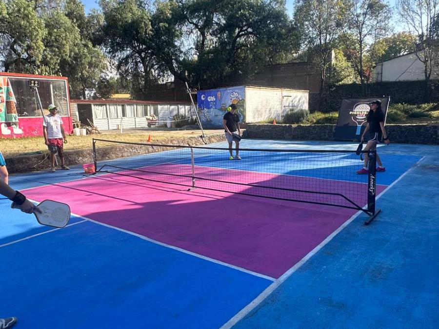 Cancha de Pickleball - Diversión y Deporte
