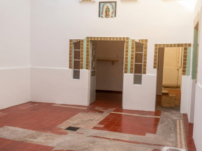 casa en renta, un piso, espacios amplios. zona oblatos-san juan de dios
