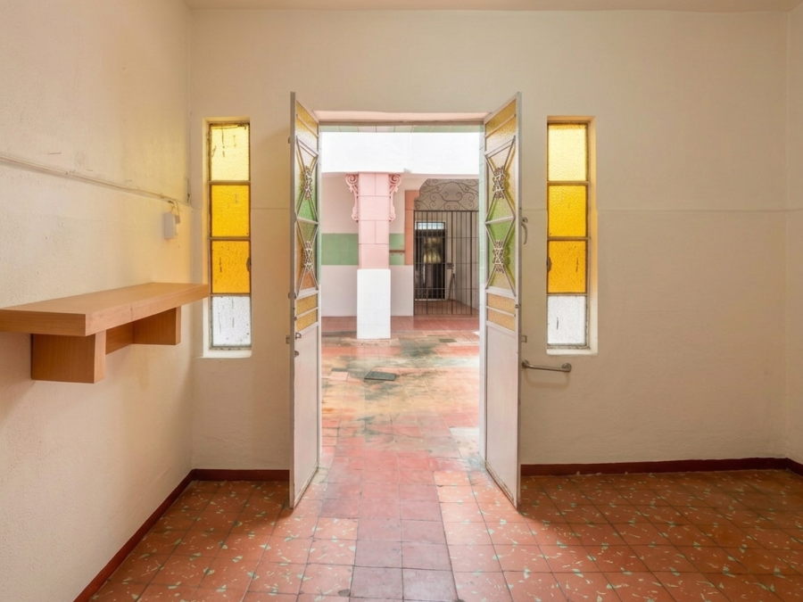 casa en renta, un piso, espacios amplios. zona oblatos-san juan de dios