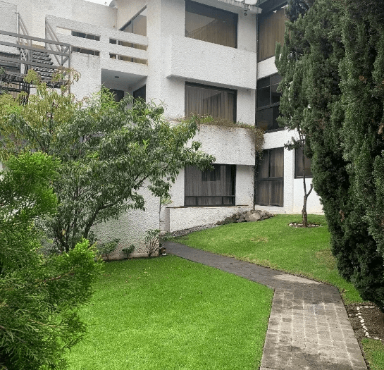 Casa en Venta 5 Recámaras Paseo de Las Lomas - Jardín, Santa Fe